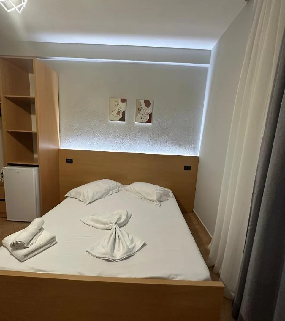 فندق Zina Rooms 1 Minute Away From The Beach دراس